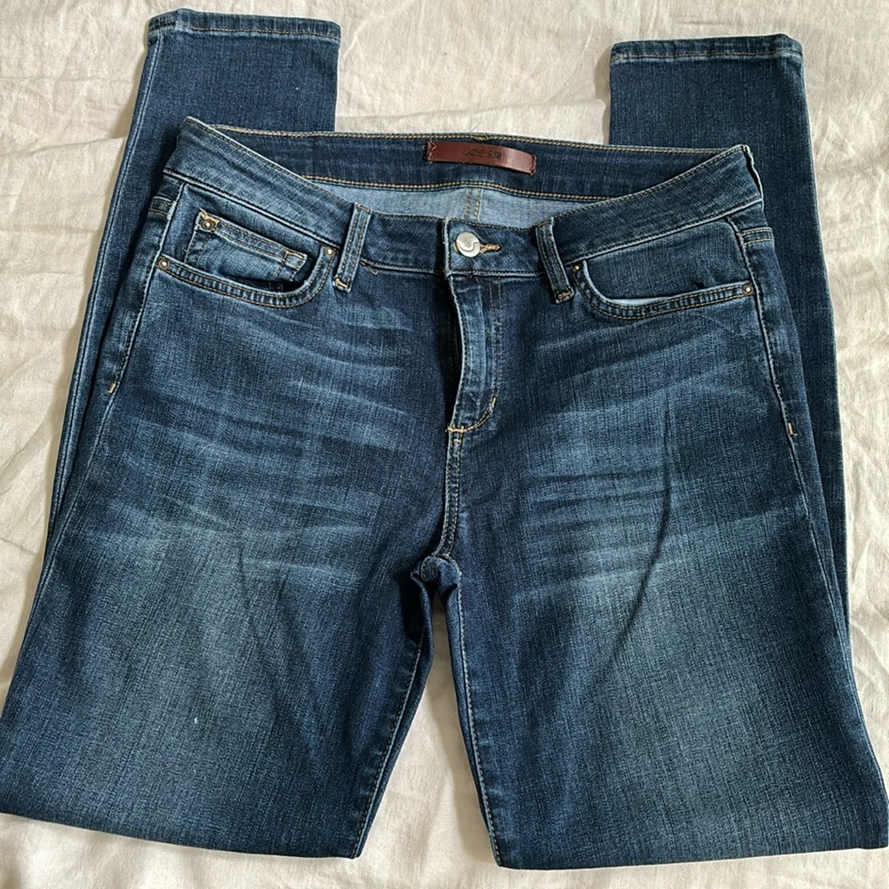 Joe’s Jeans size 29 blue skinny jeans